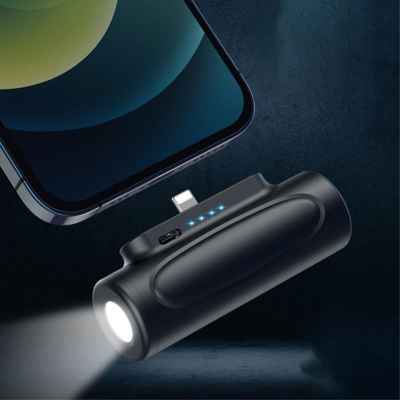 5000mAh kannettava puhelimen laturi USB - C taskulampulla