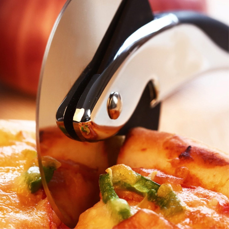 Pizzan viipalointikone Pizzan leikkausveitsi kakkutyökalu Pizzapyörä - musta