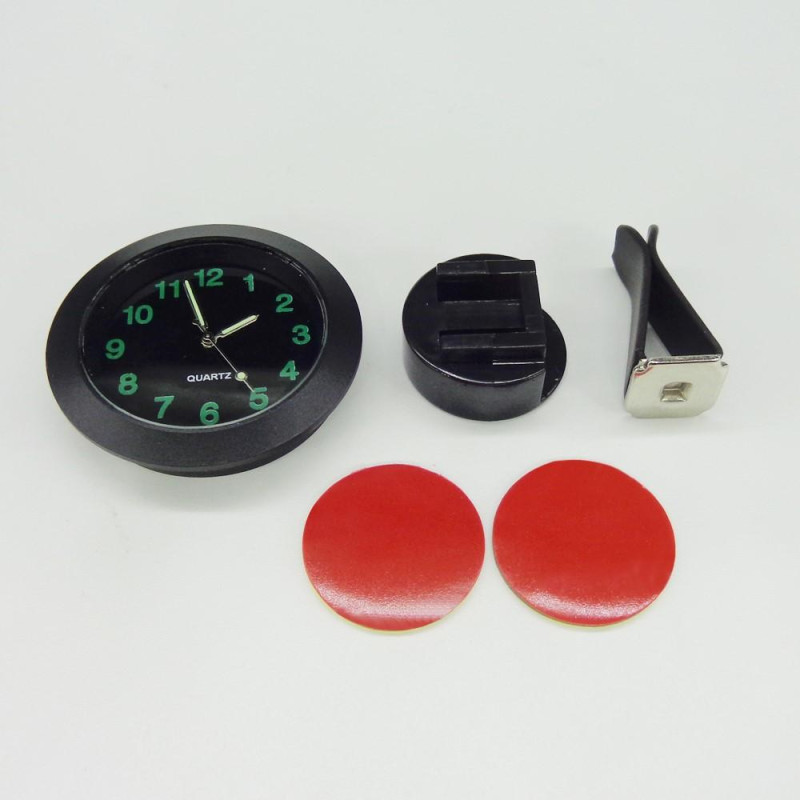 Valoisa auton tuuletusaukon kiinnitettävä pyöreä kvartsikello Auton sisustus - musta
